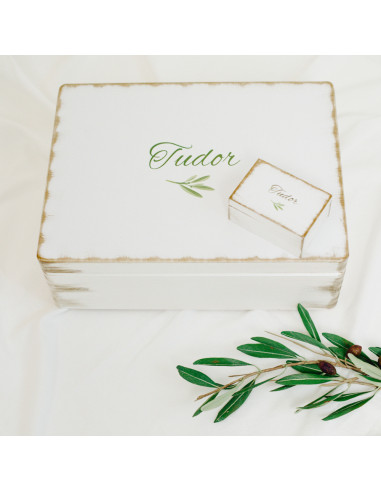 trusou pentru botez din muselină și in în cutie de lemn